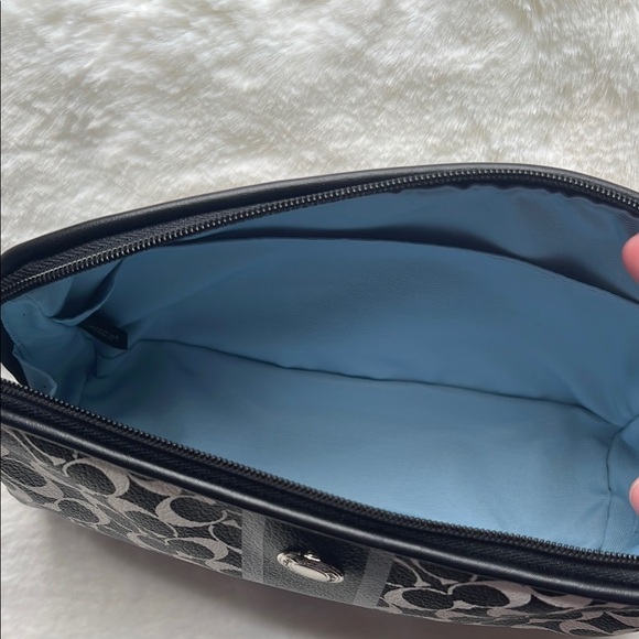 Coach Chelsea Heritage Stripe Cosmetic Makeup Bag / Clutch